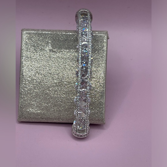 NWT🆕 Cate d’Argent 925 Sterling Silver Floating
CZ Channel Adjustable Bracelet - Picture 3 of 11